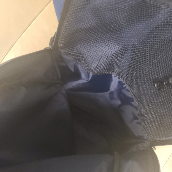 (NWT) Reebok Basecamp Backpack - Picture 4 of 7